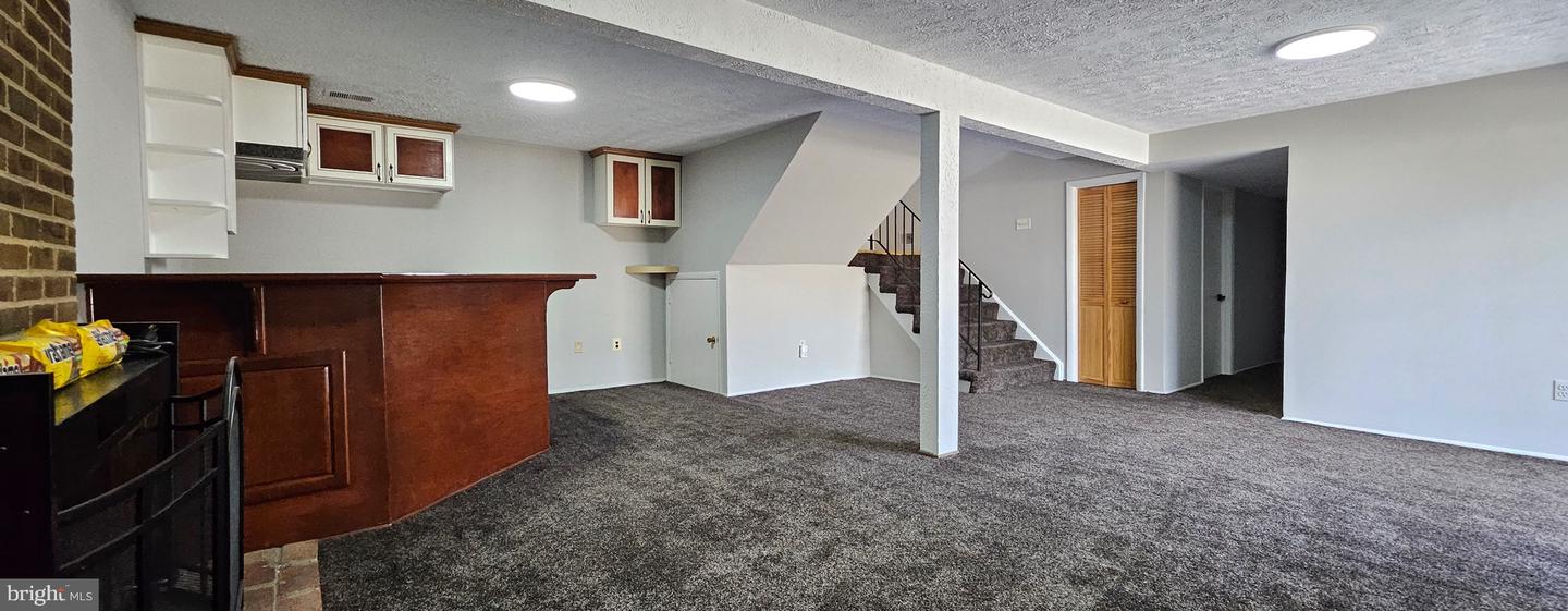 16914 Dorchester Pl Property Photo 33