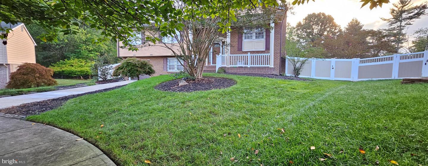 16914 Dorchester Pl Property Photo 34