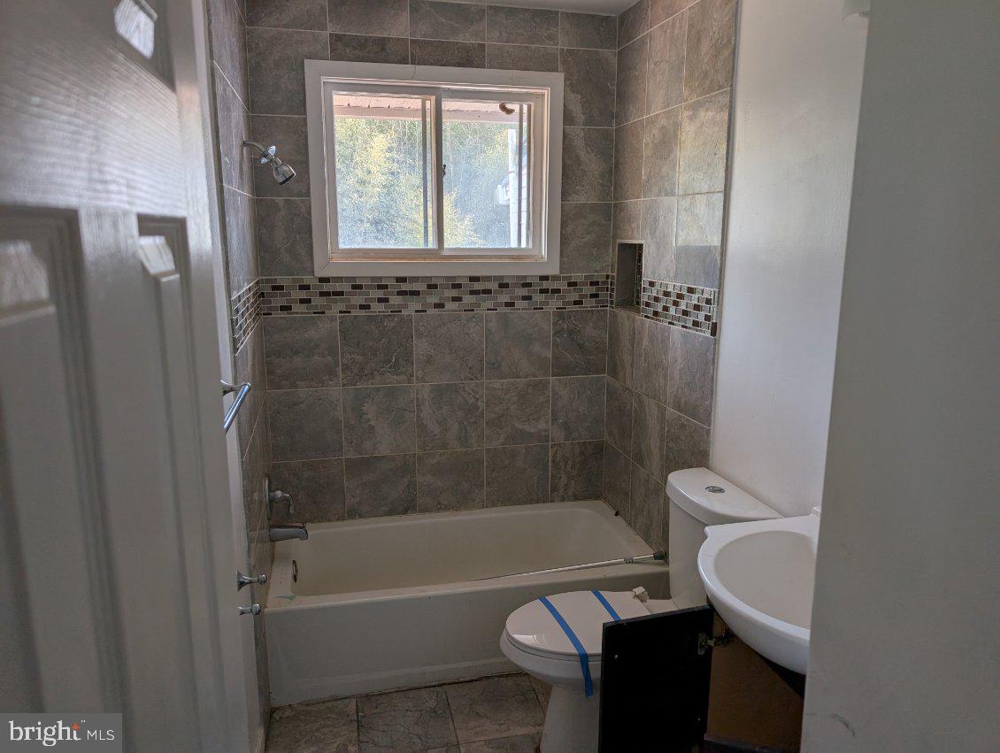 12411 Thompson Rd Property Photo 4