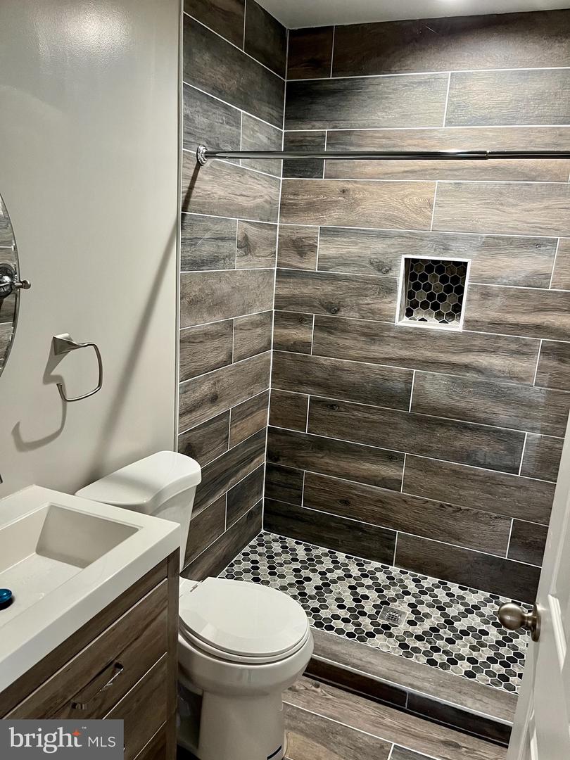 6313 Sligo Pkwy Property Photo 3