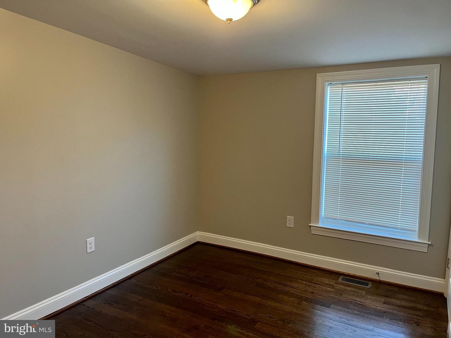 6313 Sligo Pkwy Property Photo 8