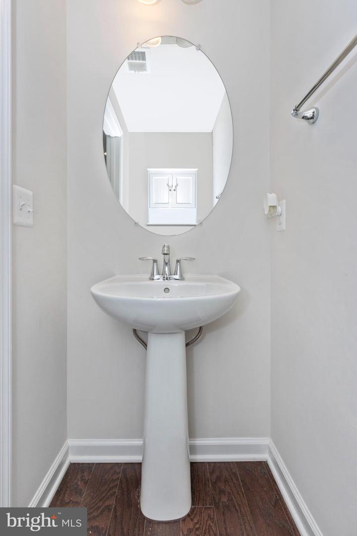 7109 Rowlock Aly Property Photo 10