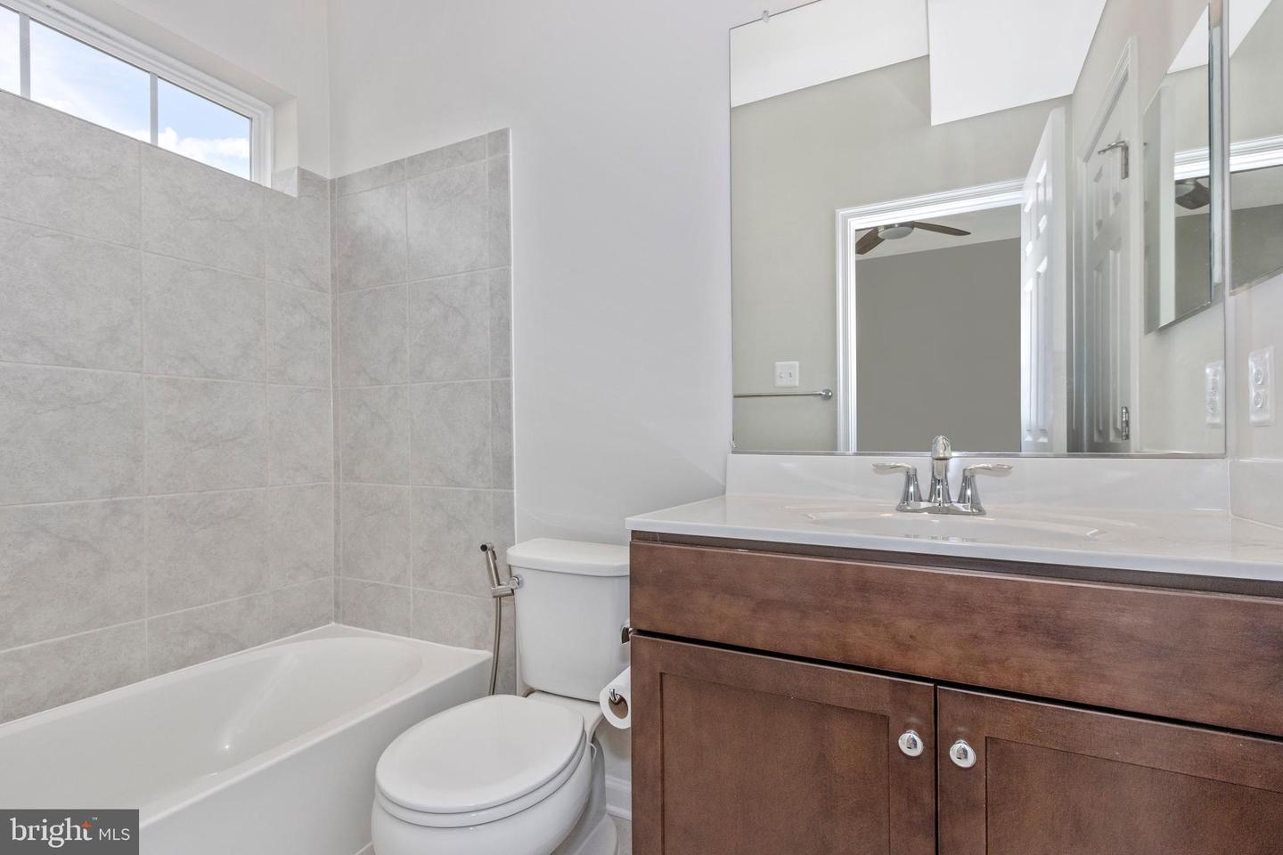 7109 Rowlock Aly Property Photo 14