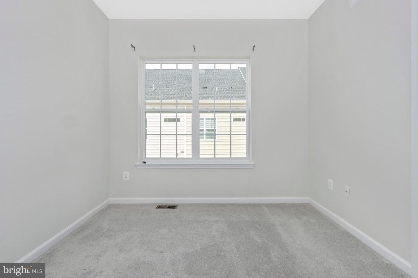 7109 Rowlock Aly Property Photo 16