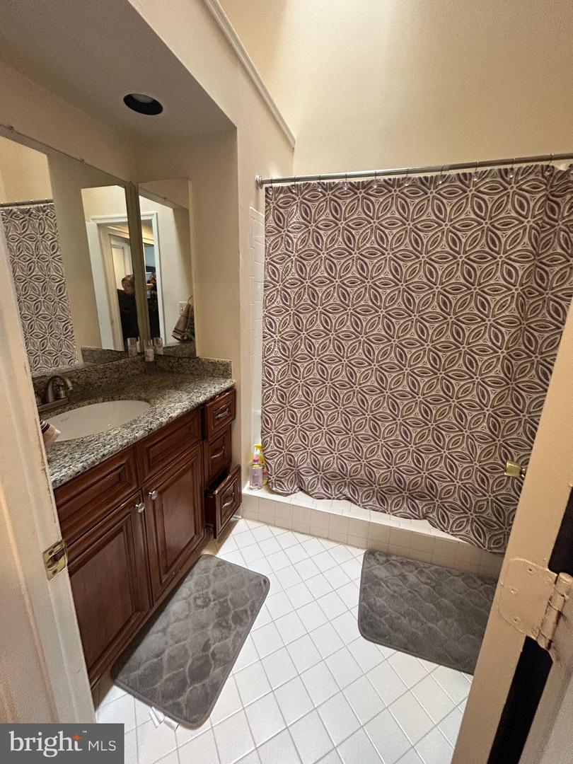 7902 Bayshore Dr #32 Property Photo 24