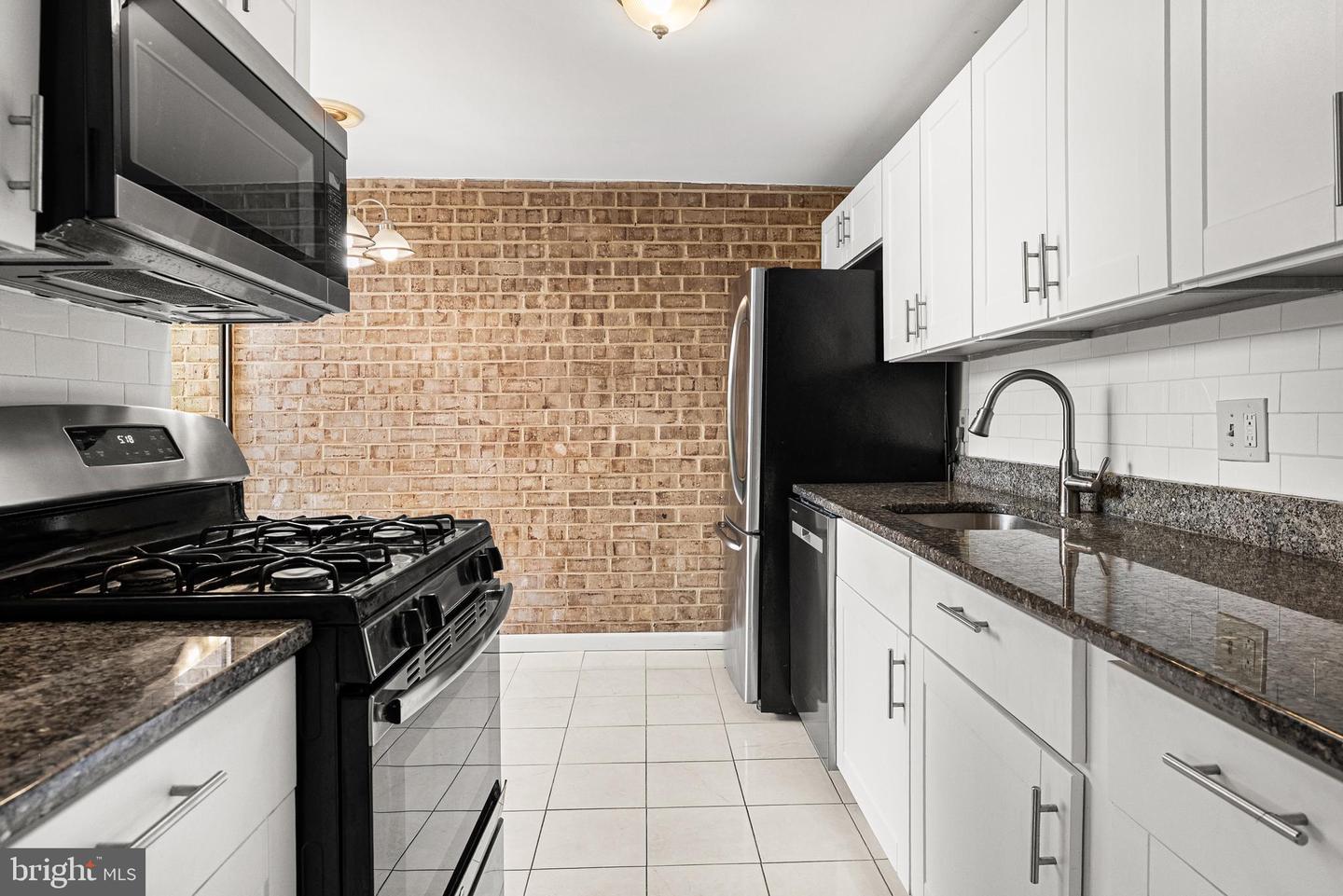 Crossland Real Estate Listings Main Image