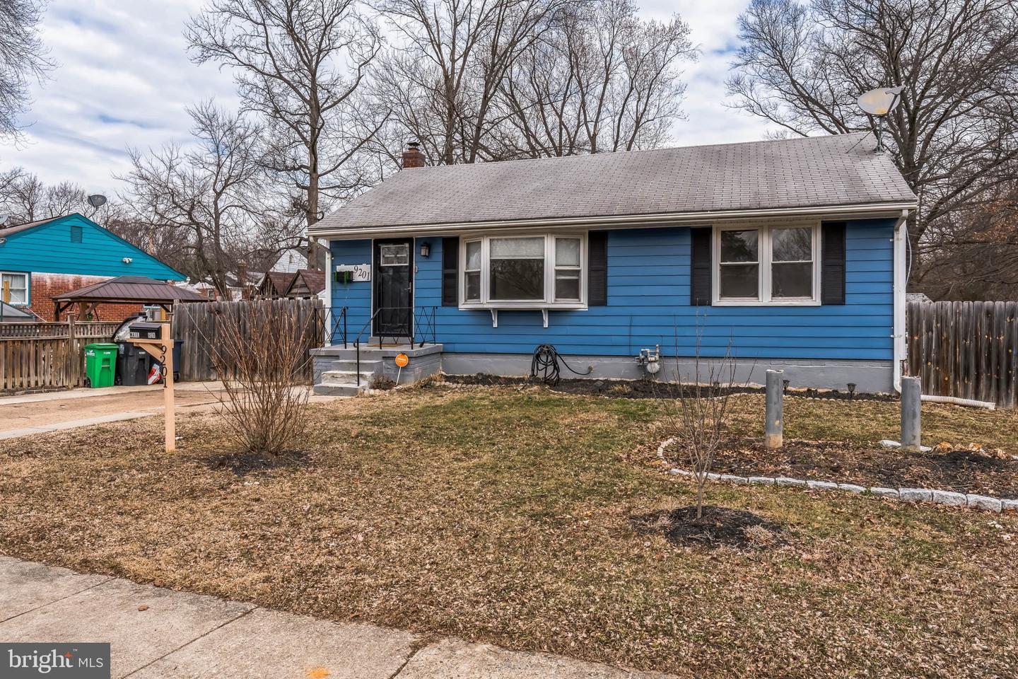 Cherokee Lane Real Estate Listings Main Image