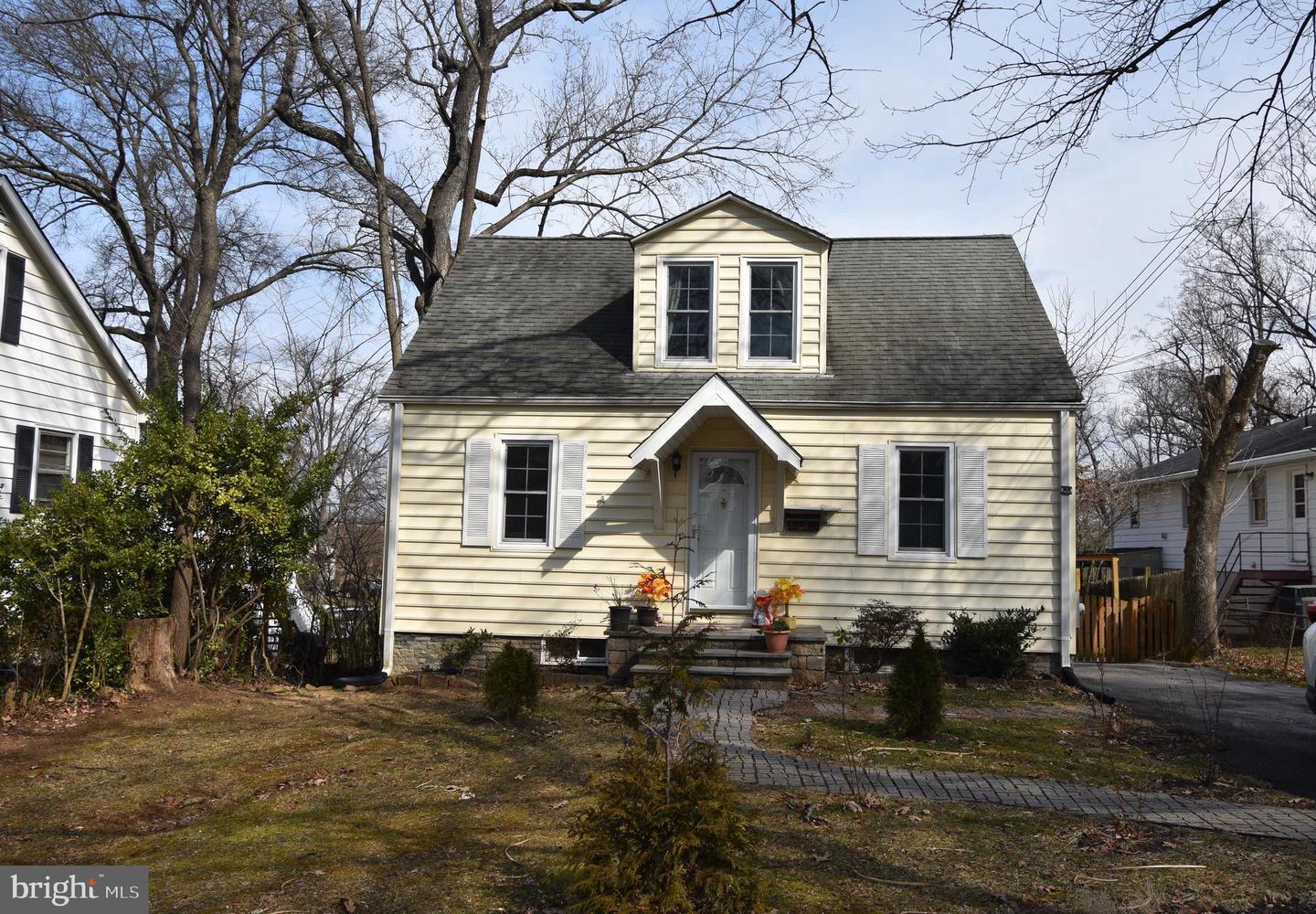 6102 Ruatan Property Photo
