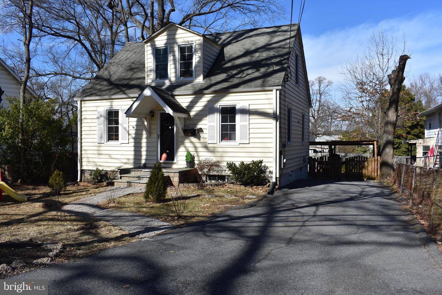 6102 Ruatan Property Photo 3