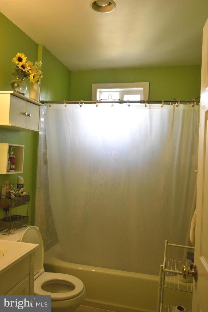 6102 Ruatan Property Photo 11