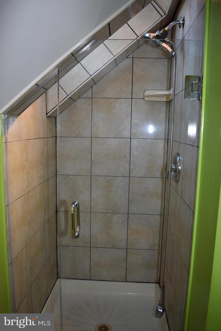 6102 Ruatan Property Photo 19