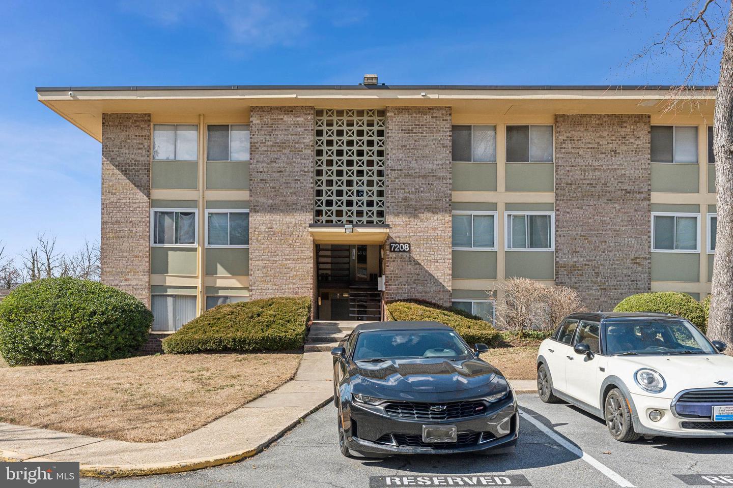 7208 Donnell Pl #d Property Photo 2