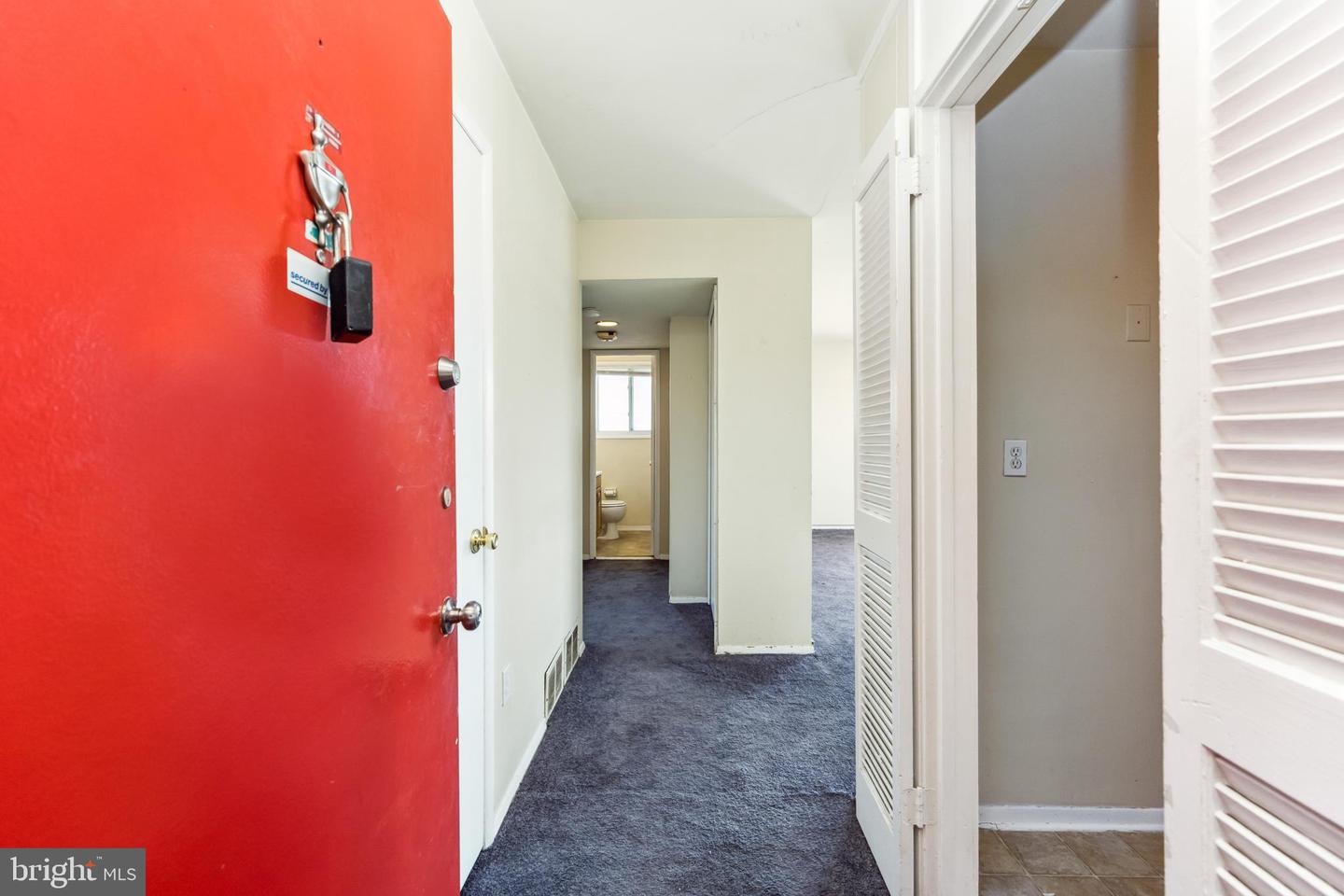 7208 Donnell Pl #d Property Photo 3