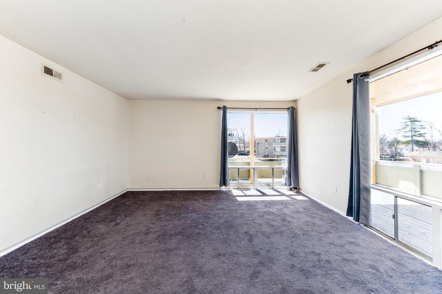 7208 Donnell Pl #d Property Photo 8