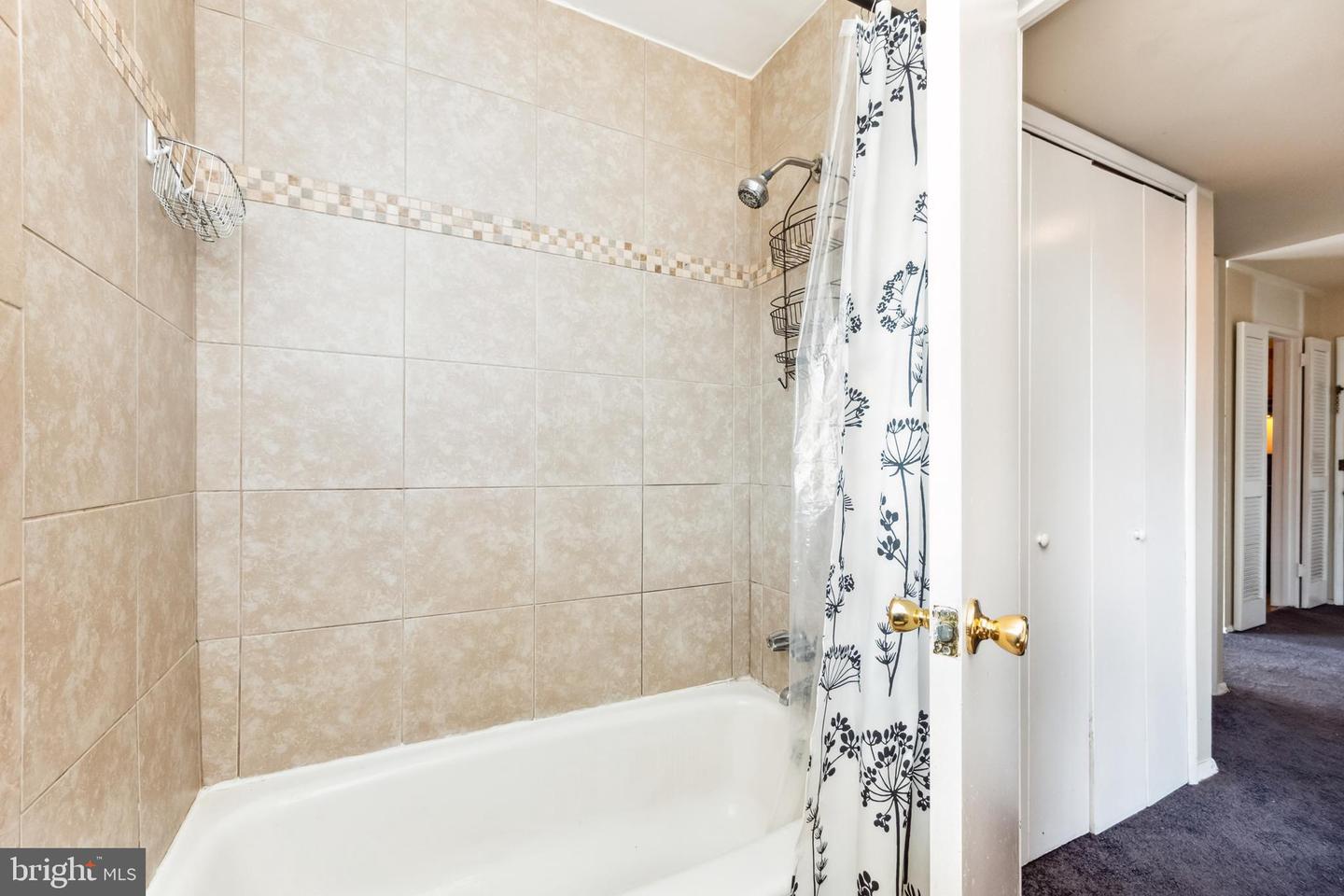 7208 Donnell Pl #d Property Photo 22