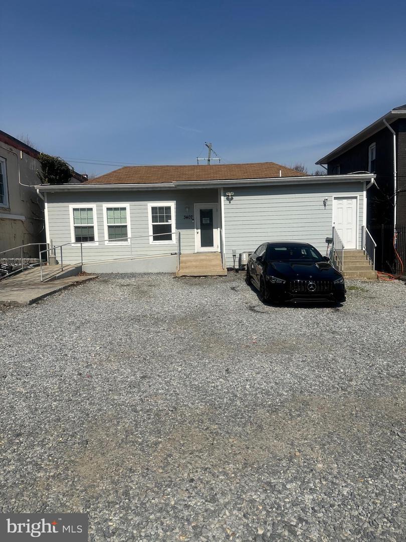 3407 Perry St Property Photo 13