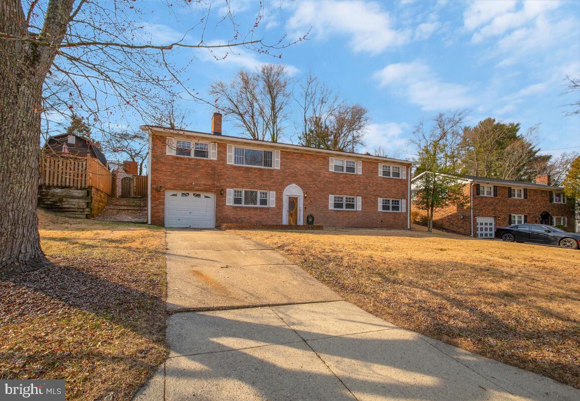 Allenwood Acres Real Estate Listings Main Image
