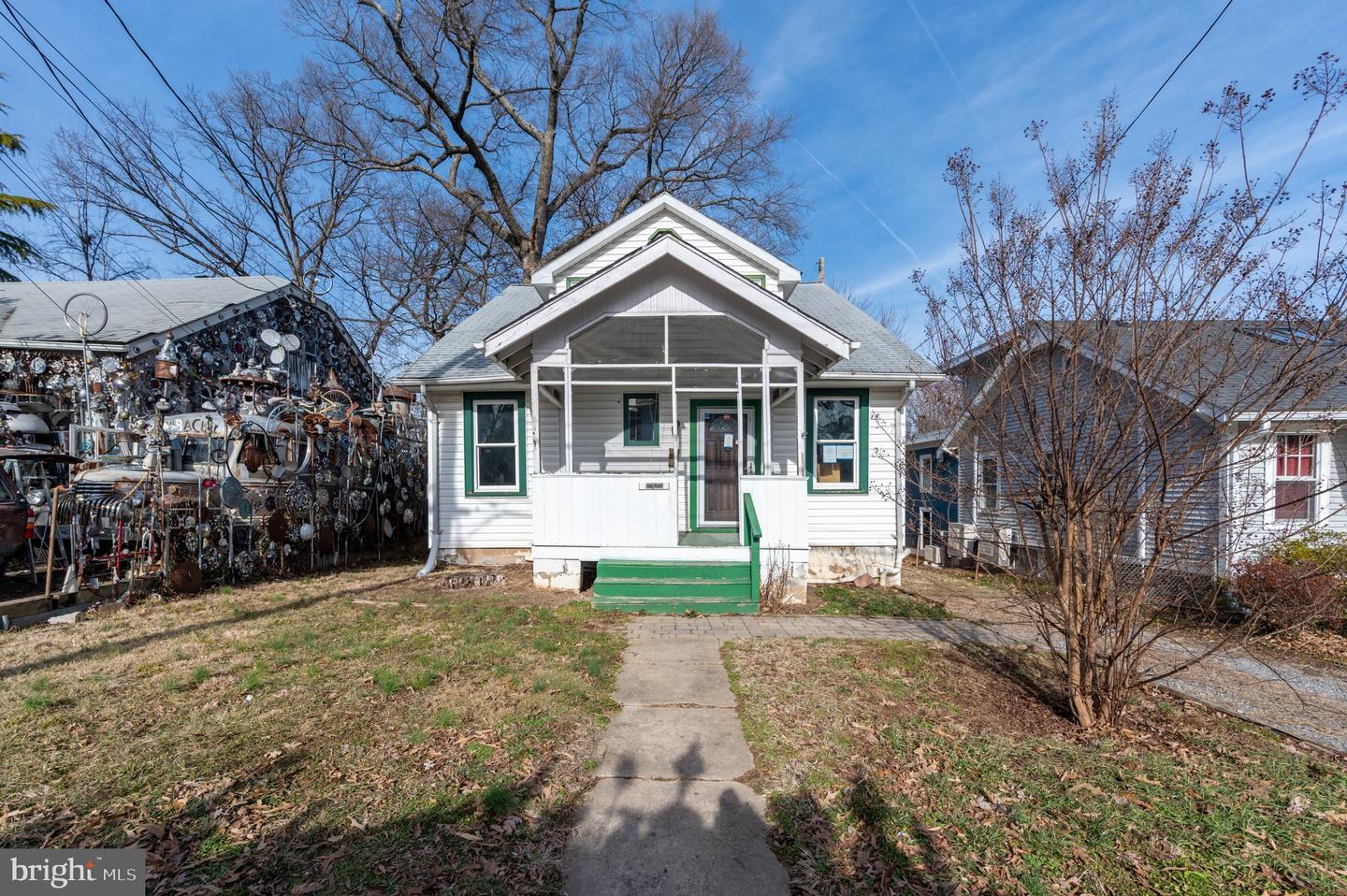 3812 Nicholson St Property Photo 1