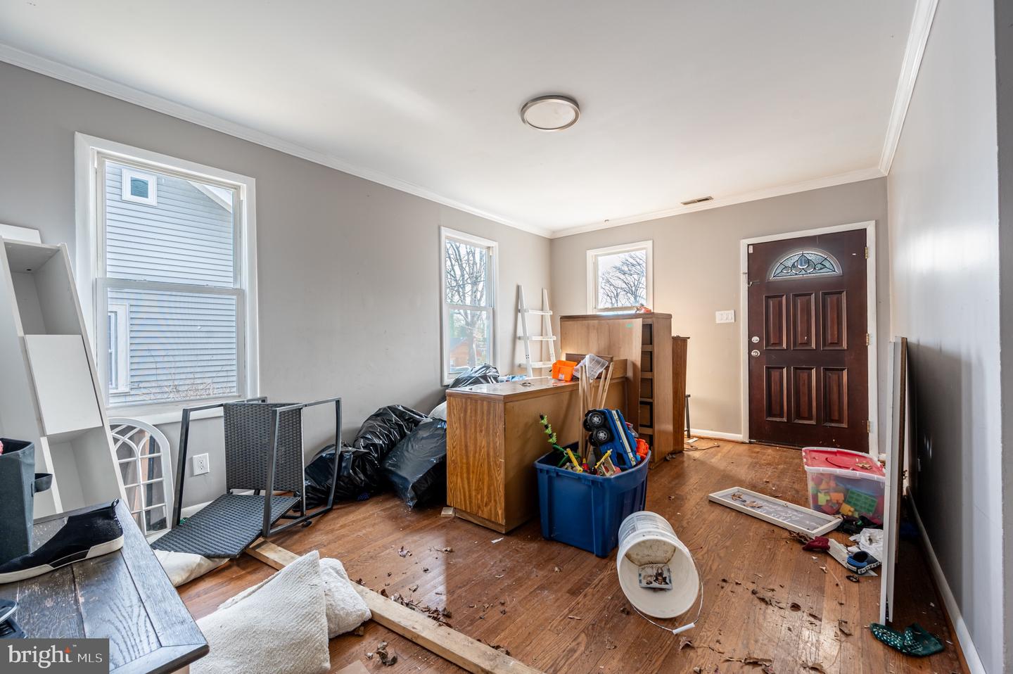 3812 Nicholson St Property Photo 4