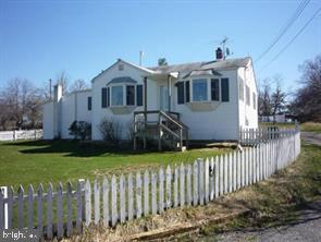 11404 Robert Crain Hwy Property Photo 1