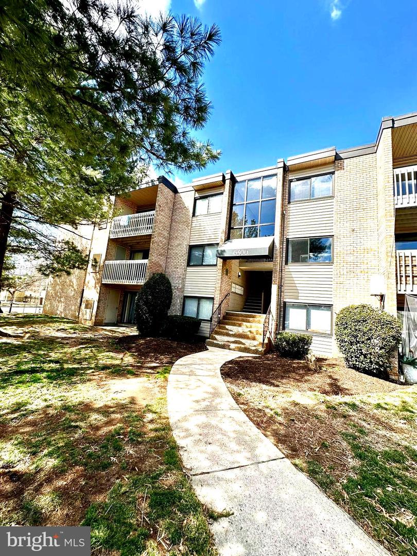 6300 Hil Mar Dr #5-6 Property Photo
