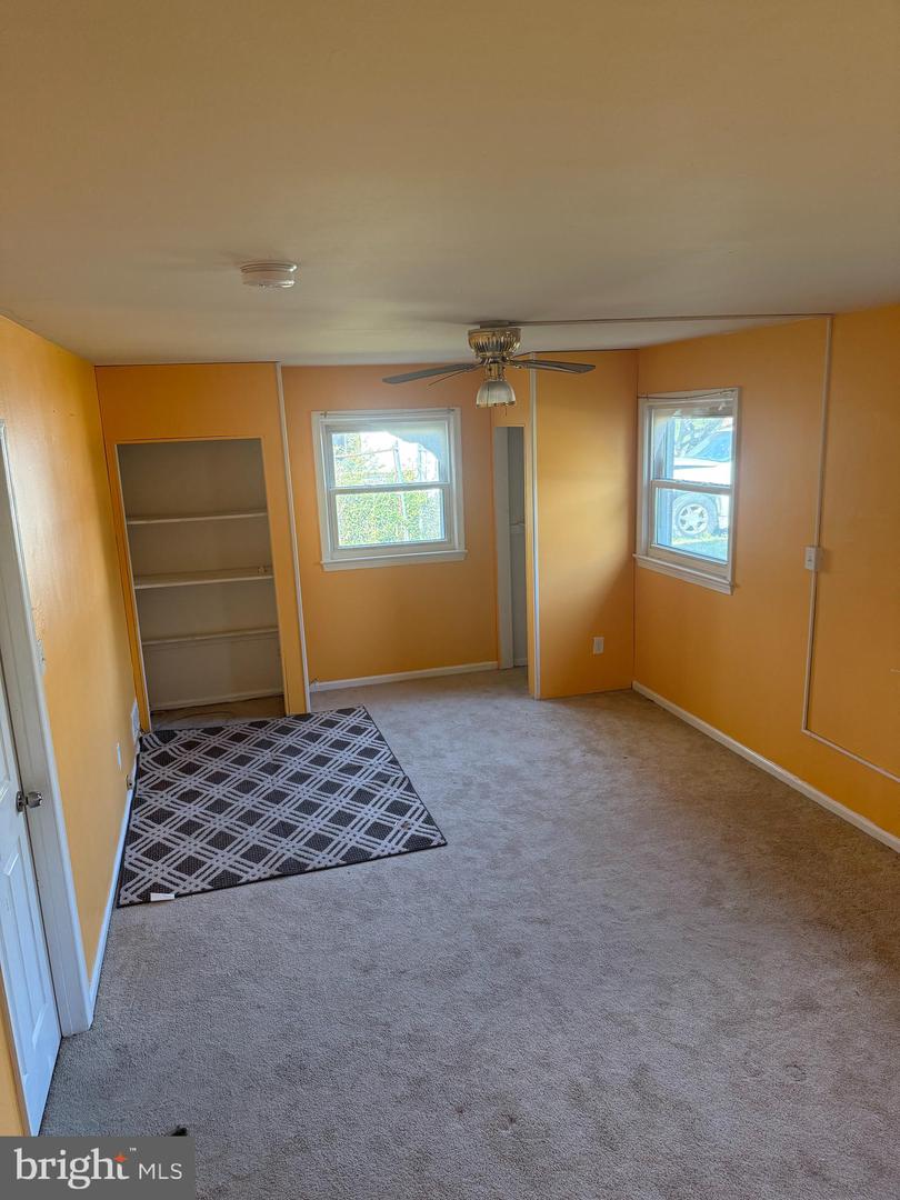 3901 Canterbury Way Property Photo 3