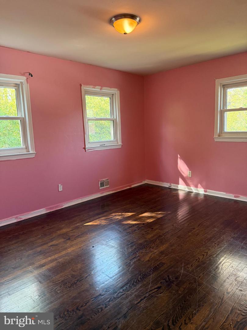 3901 Canterbury Way Property Photo 20