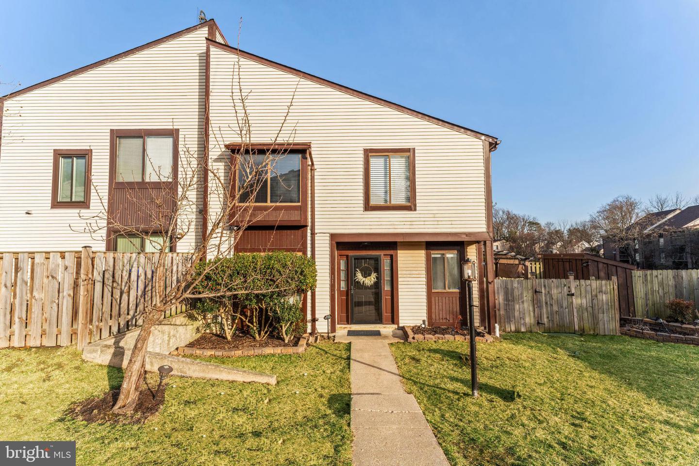 15811 Deer Creek Ct Property Photo 1