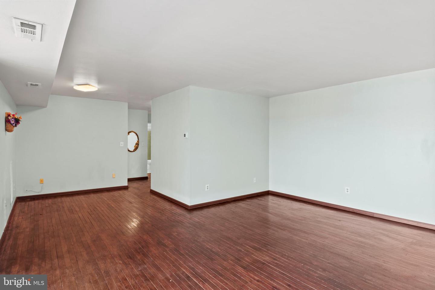 5538 Karen Elaine Dr #1627 Property Photo 6