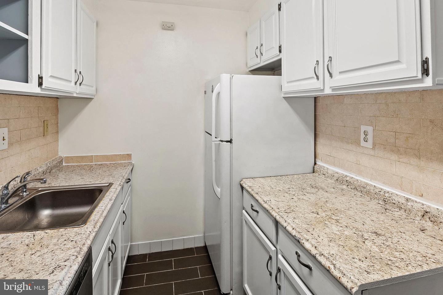 5538 Karen Elaine Dr #1627 Property Photo 9