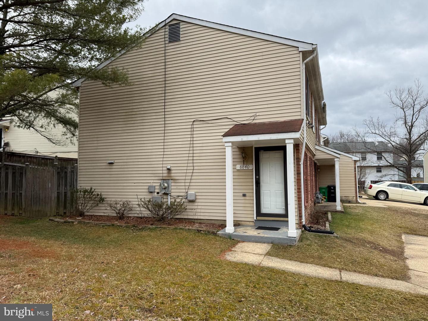 8840 East Grv Property Photo 5