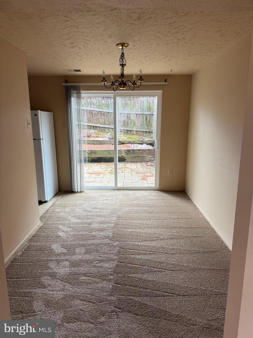 8840 East Grv Property Photo 11