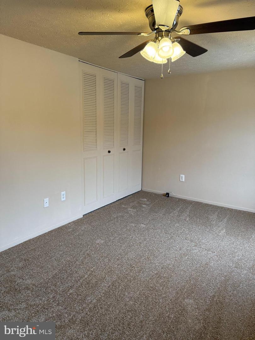 8840 East Grv Property Photo 18