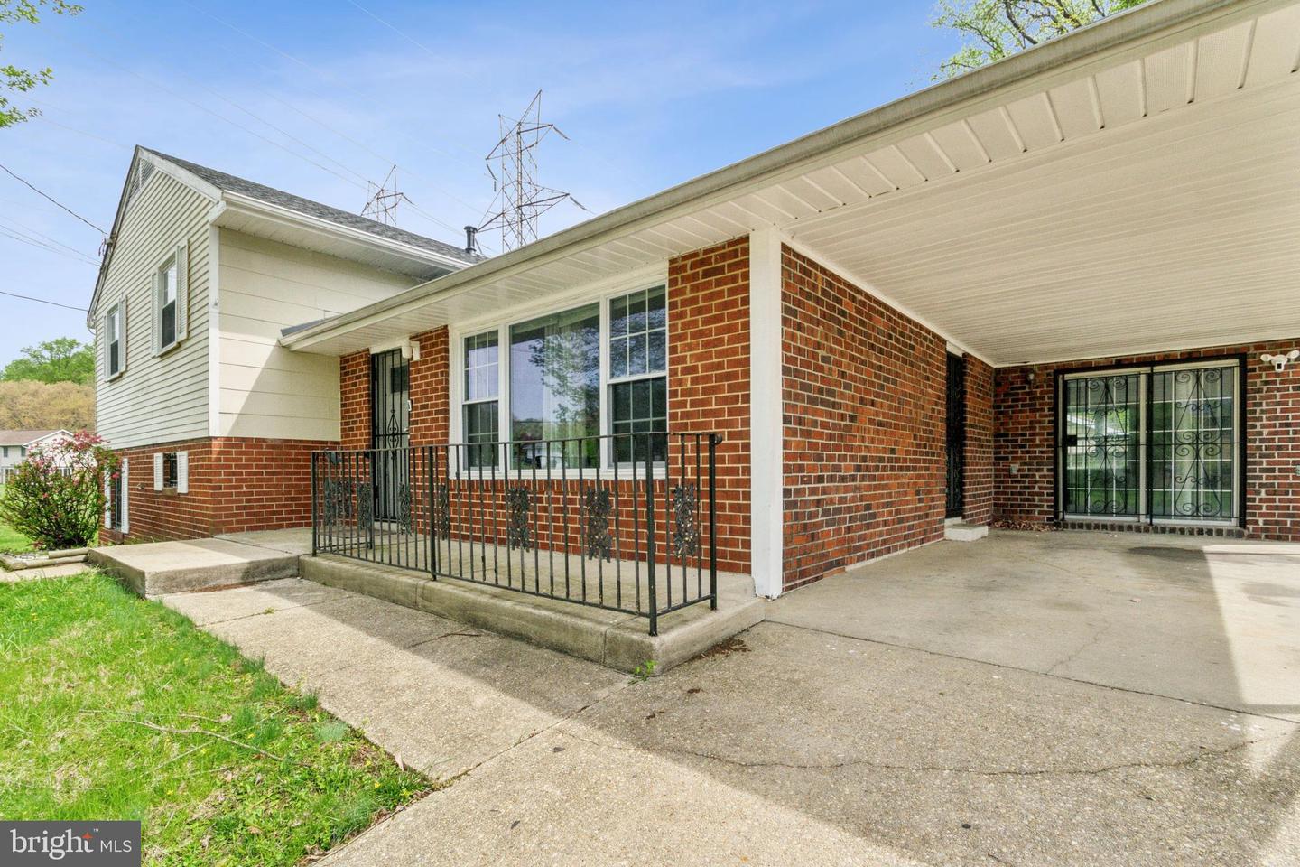 610 Millwoof Dr Property Photo 4
