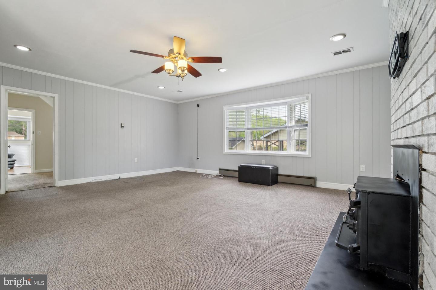 610 Millwoof Dr Property Photo 17