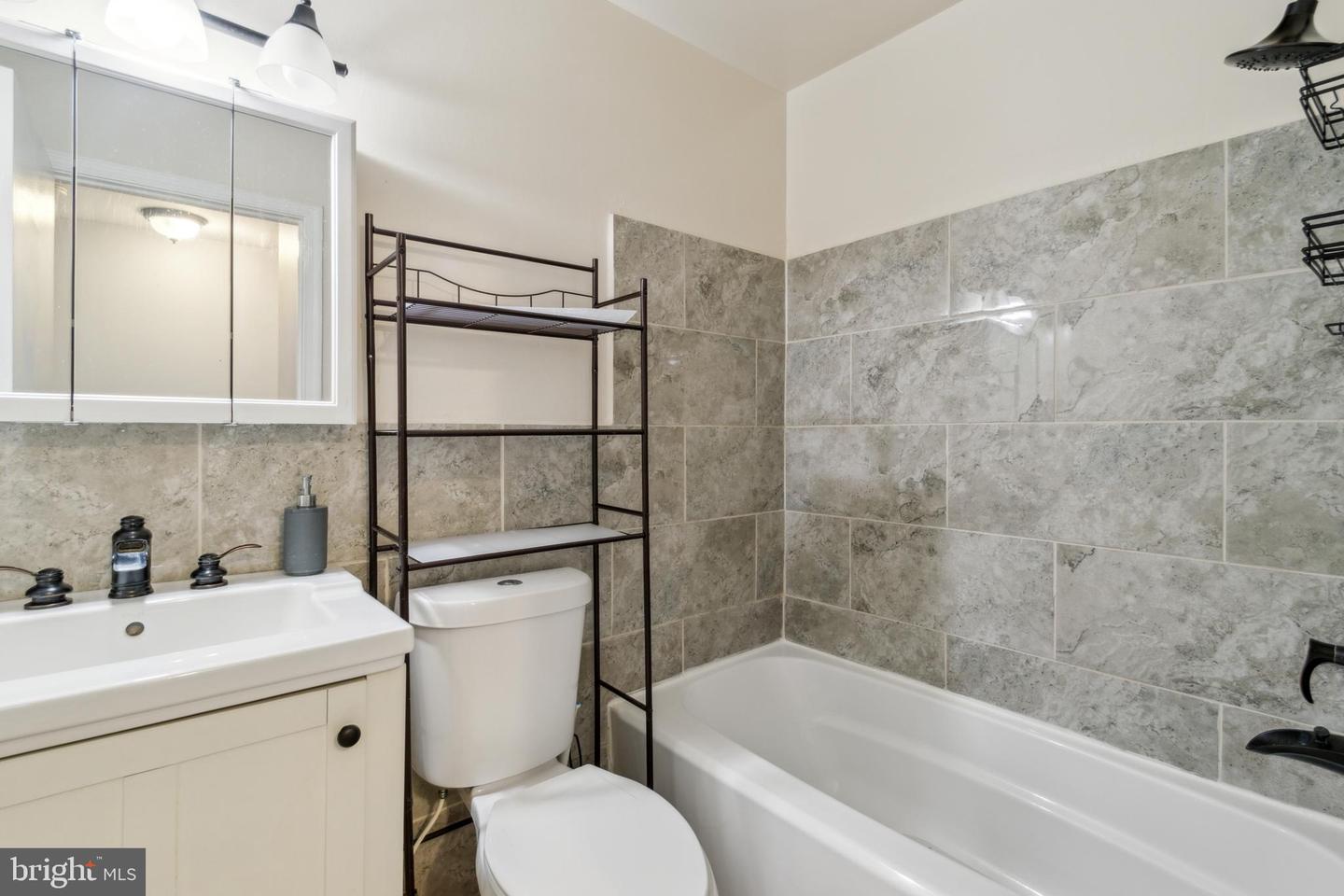 610 Millwoof Dr Property Photo 22