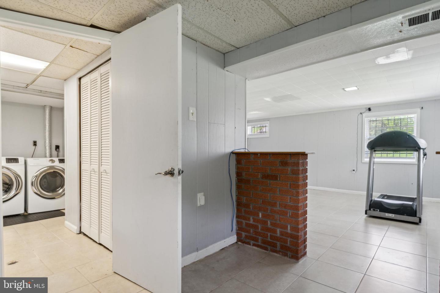 610 Millwoof Dr Property Photo 31