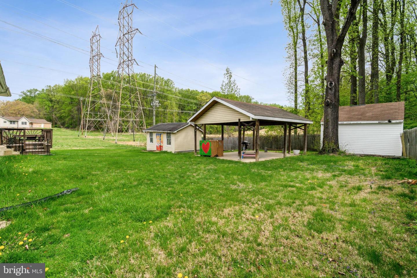610 Millwoof Dr Property Photo 35