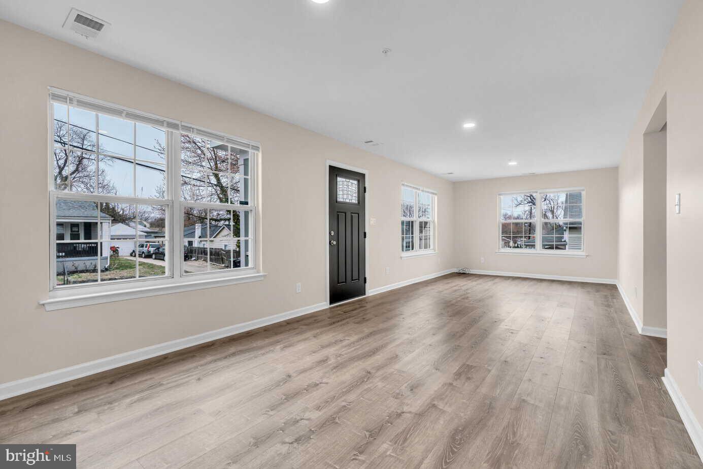 1106 Elfin Ave Property Photo 5