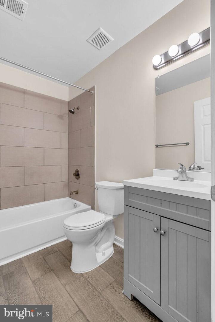 1106 Elfin Ave Property Photo 17