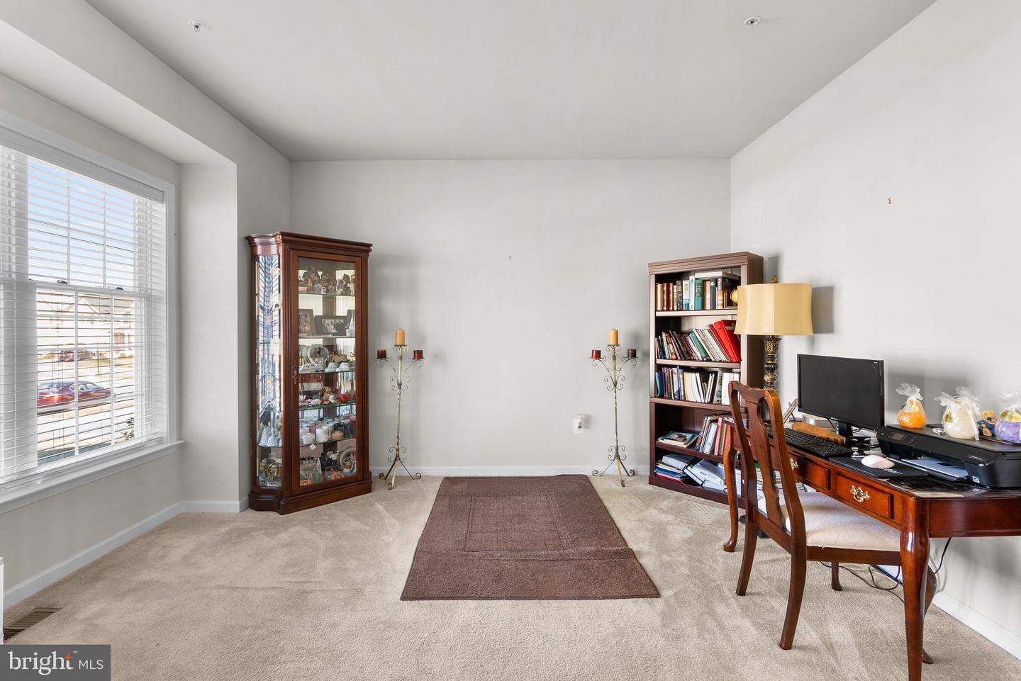4702 Thoroughbred Dr Property Photo 4