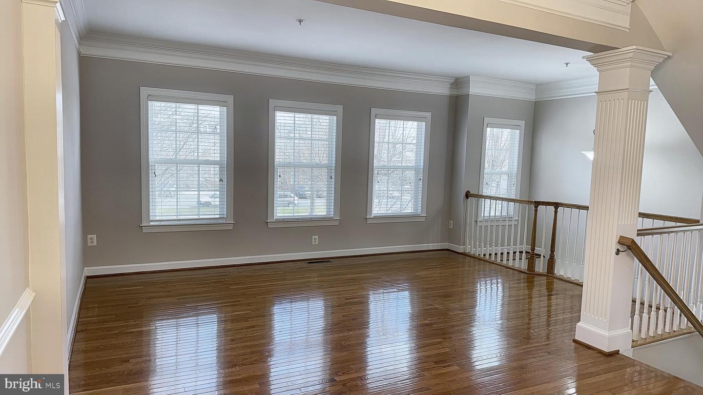 14719 Argos Pl Property Photo 3