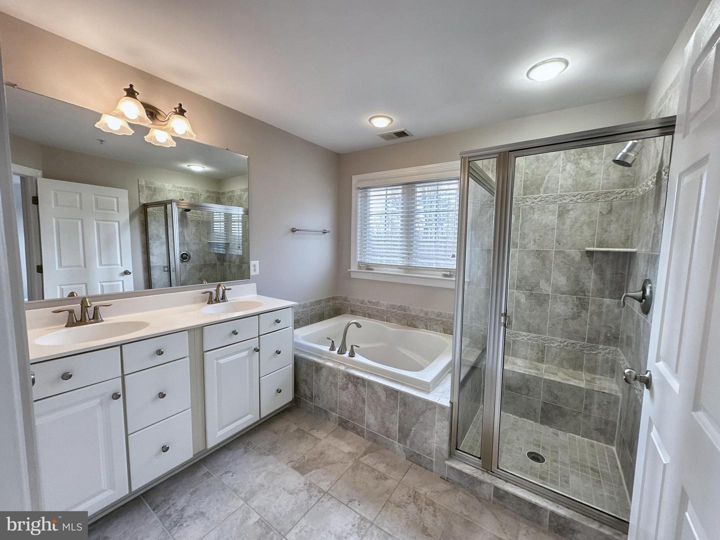 14719 Argos Pl Property Photo 13