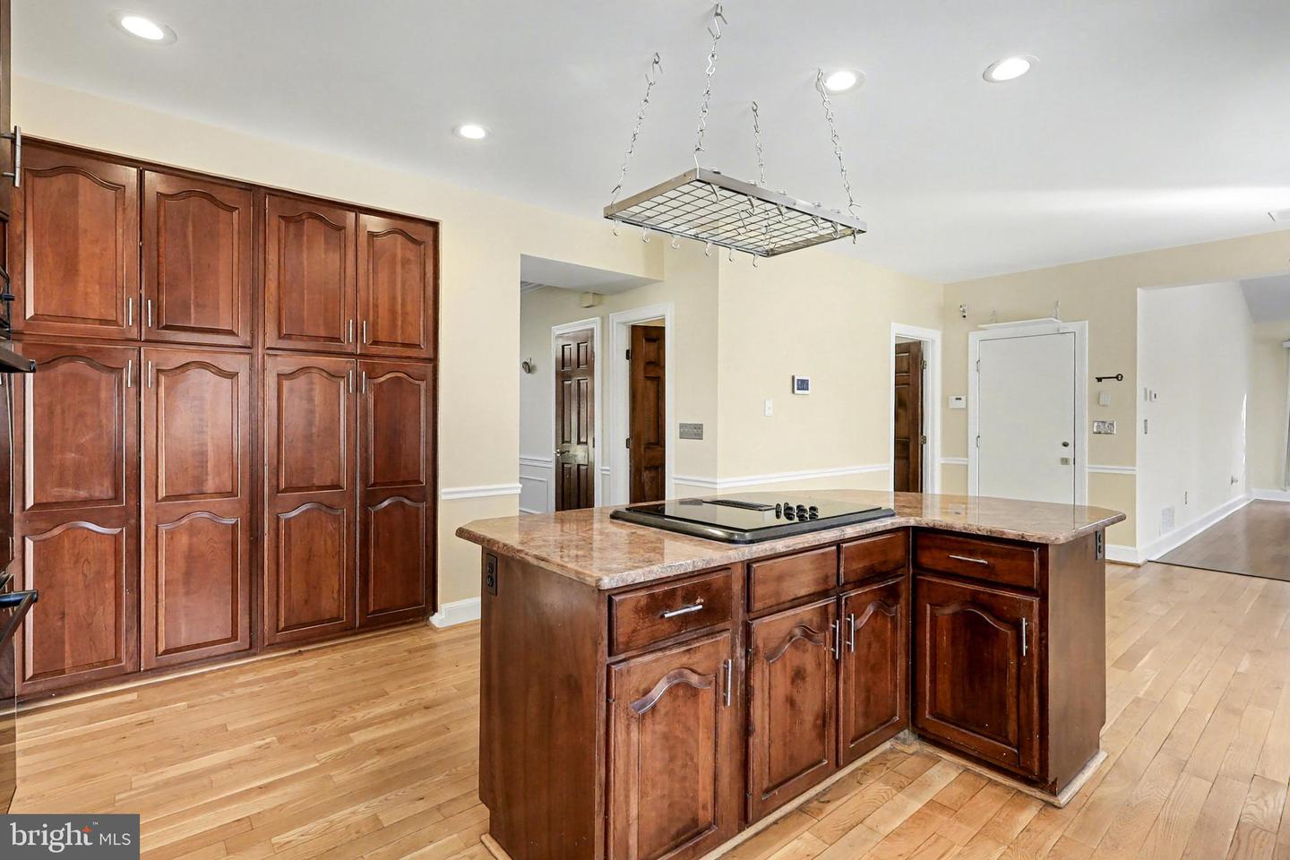 1215 Heritage Hills Dr Property Photo 7