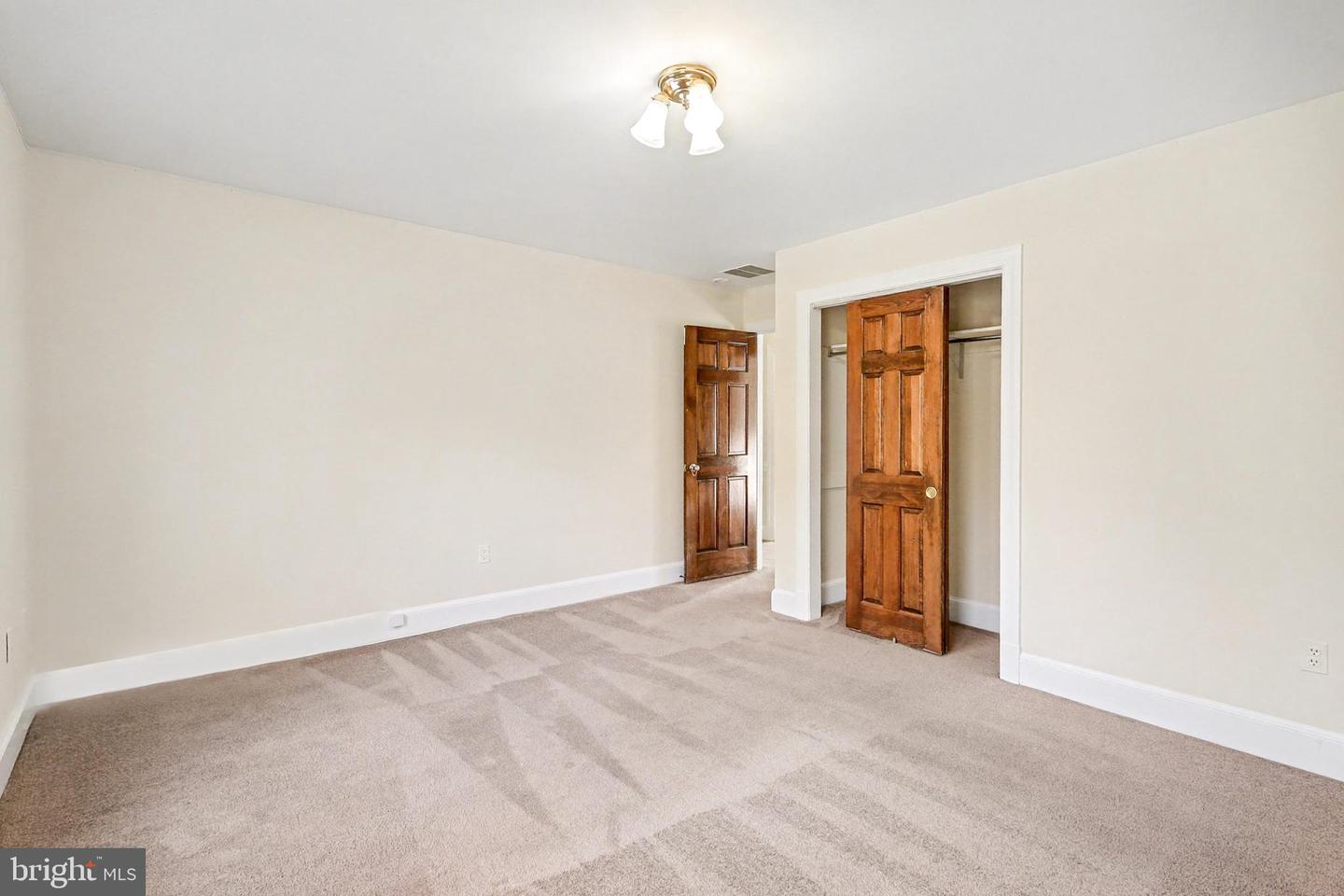 1215 Heritage Hills Dr Property Photo 23