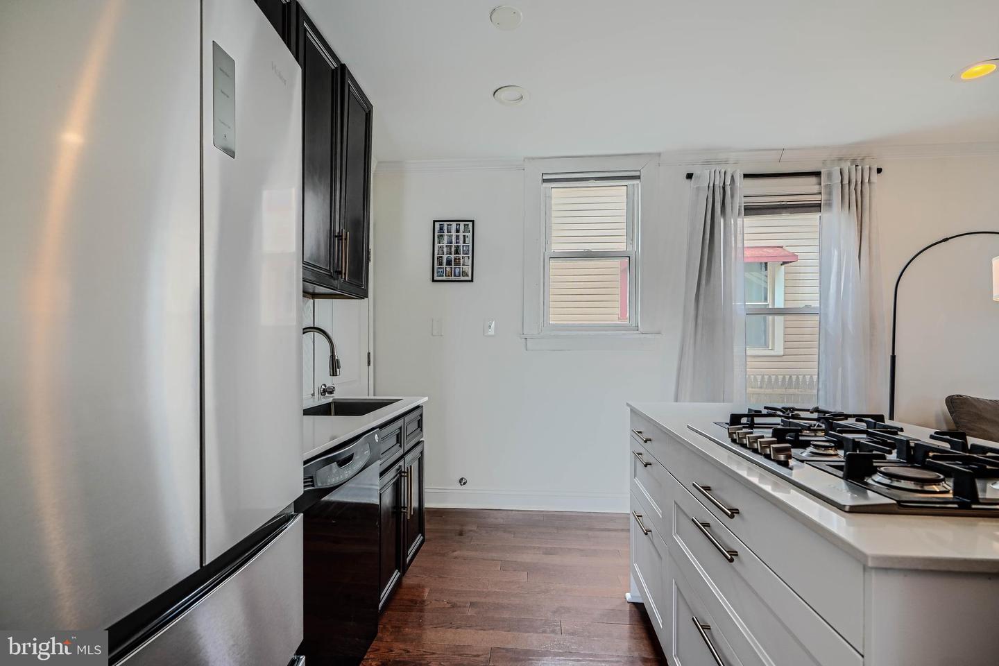 3805 Parkwood St Property Photo 13