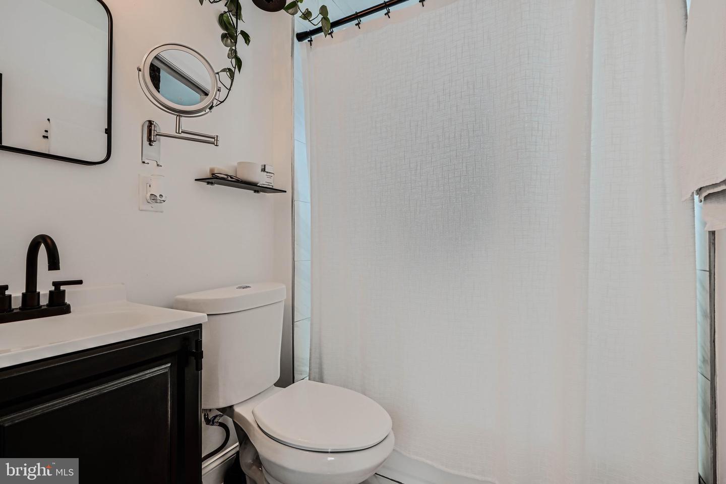 3805 Parkwood St Property Photo 25