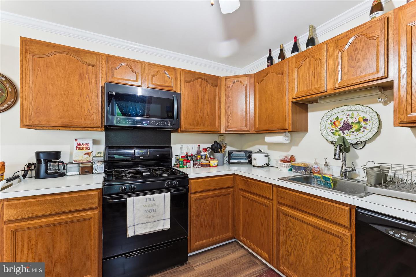 10406 Basel Dr Property Photo 7