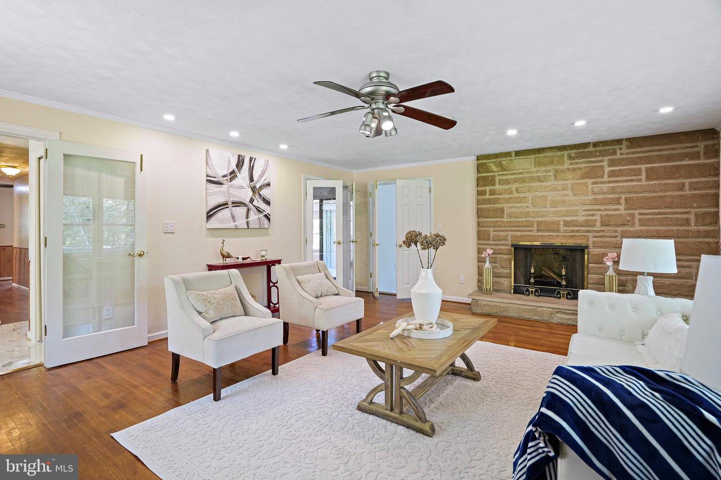 2610 Old Largo Rd Property Photo 4