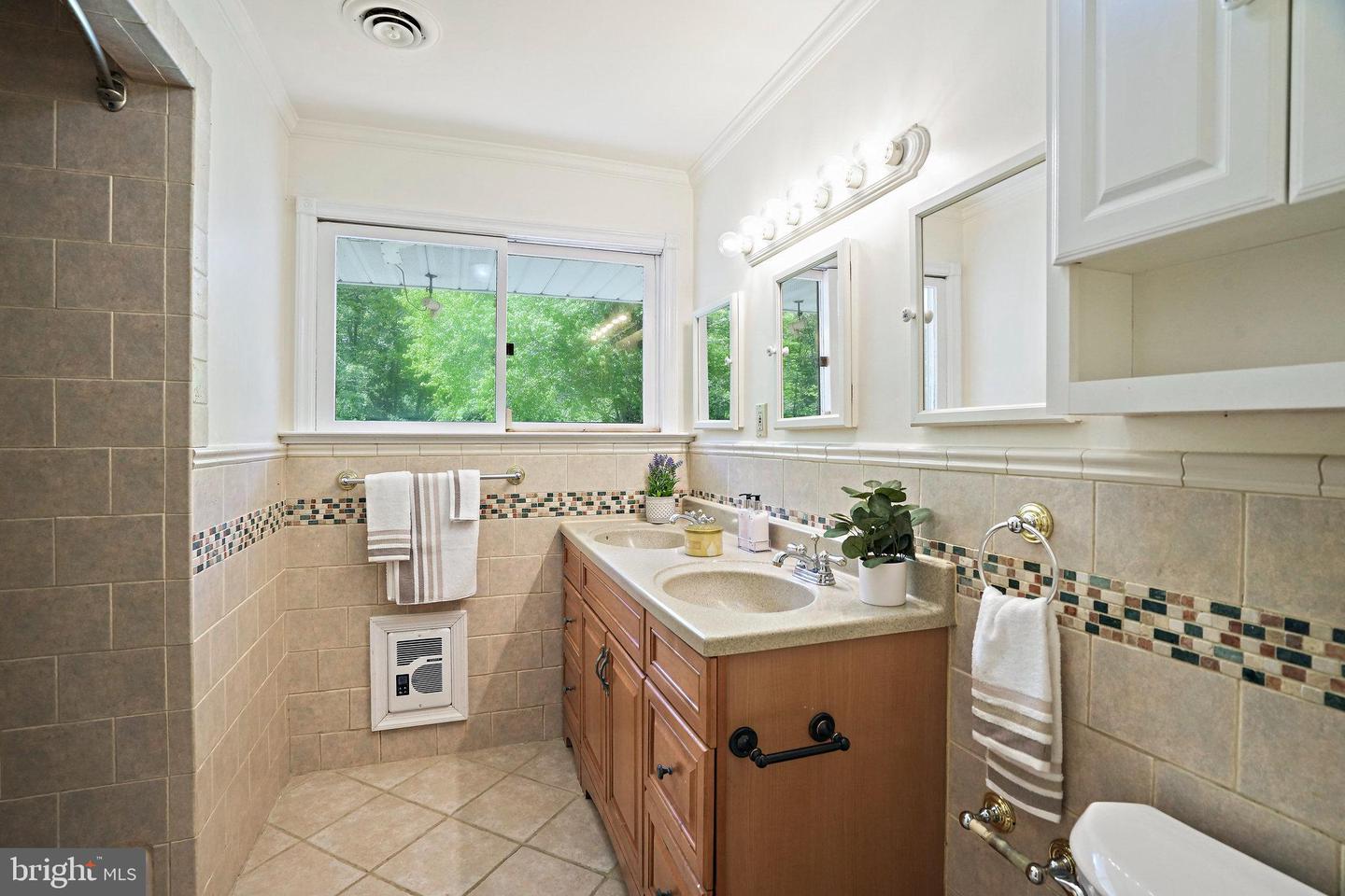 2610 Old Largo Rd Property Photo 26